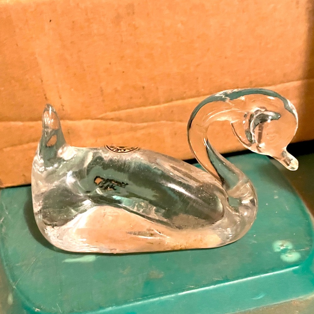Vintage Pilgrim Glass Duck Paperweight - Hand Blown